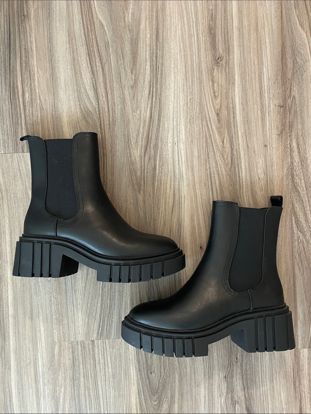 wild fable Black Chunky Lug Chelsea Ankle Boots
